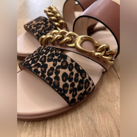 Coach Heather leather sandals, size 6. Like new condition - Picture 10 of 11